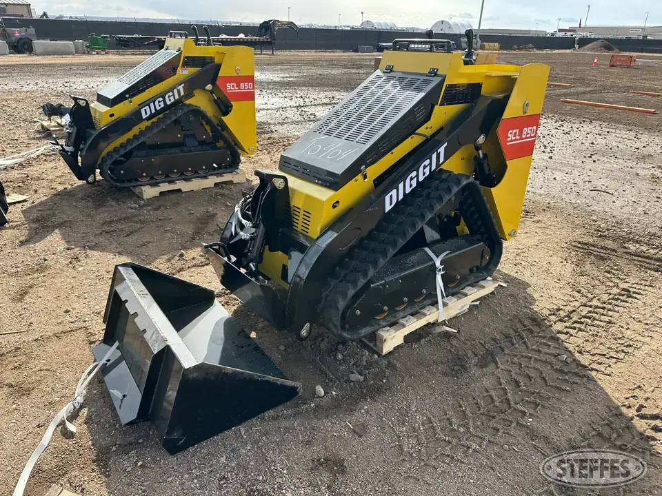 2023 Diggit SCL850 Tracked Skid Steer
