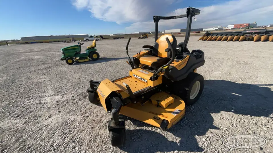 2011 Cub Cadet LZ Tank Zero Turn Mower