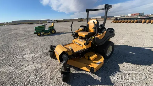2011 Cub Cadet LZ Tank