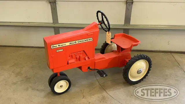 1966 Allis-Chalmers One Ninety XT