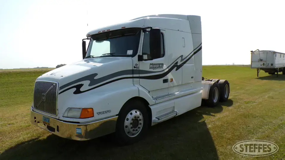 1998 Volvo VNL64T Conventional Truck with Sleeper