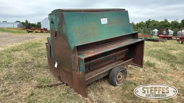 Vern’s Mfg. creep feeder