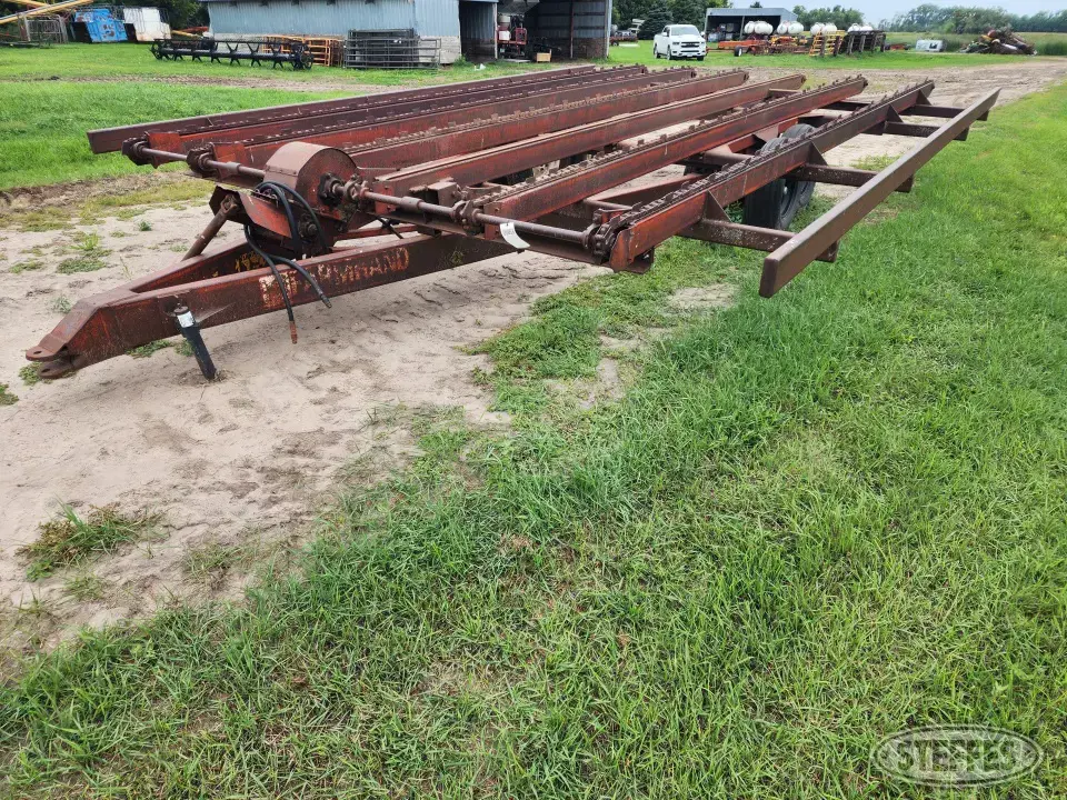 Farmhand Bale Handling