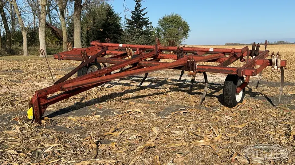 International 55 Chisel Plow