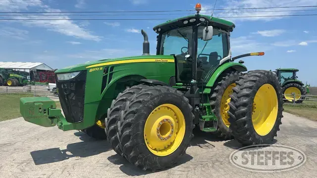 2014 John Deere 8370R