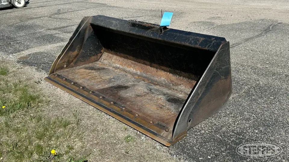 Virnig Skid Steer Bucket