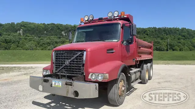 2004 Volvo