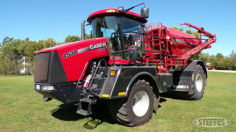 2013 Case IH Titan 4530 Self-Propelled Dry Applicators-Spreaders-Floater