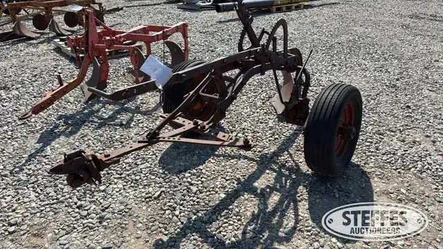 Single bottom plow