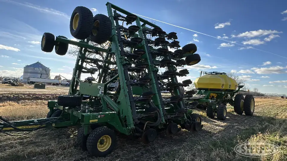 2013 John Deere 1895 Air Drills and Air Seeder