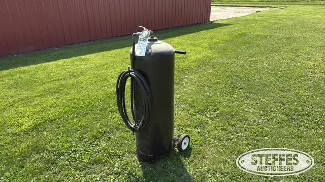 Air tank
