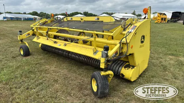 2015 John Deere 640C