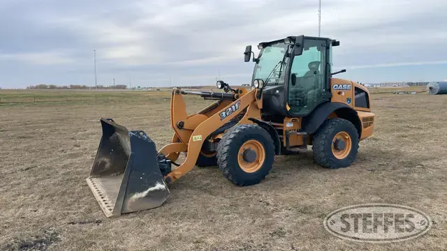 2016 Case 321F