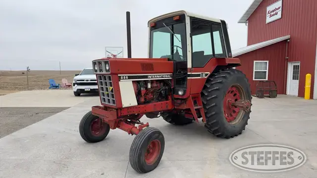 1976 International 886