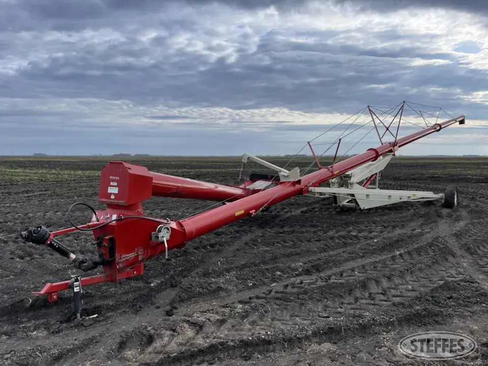 Farm King 1385 Swing Hopper Auger
