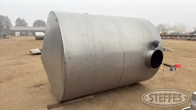 2,000 gal. tank
