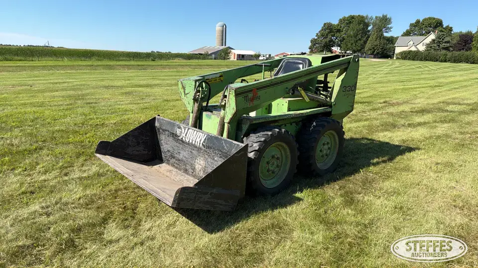 Owatonna 330 Mustang Wheeled Skid Steer
