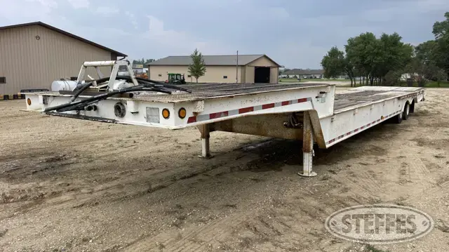 2000 Dakota Trail-Eze DHT7048