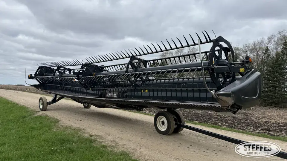 2014 MacDon FD75 Draper Head