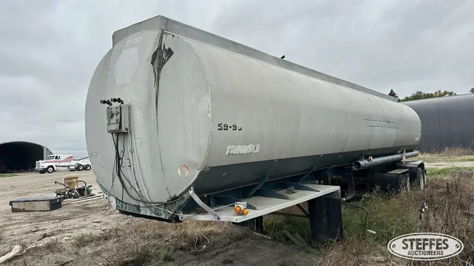 Fruehauf TAG-F2W-EDF Tank Truck