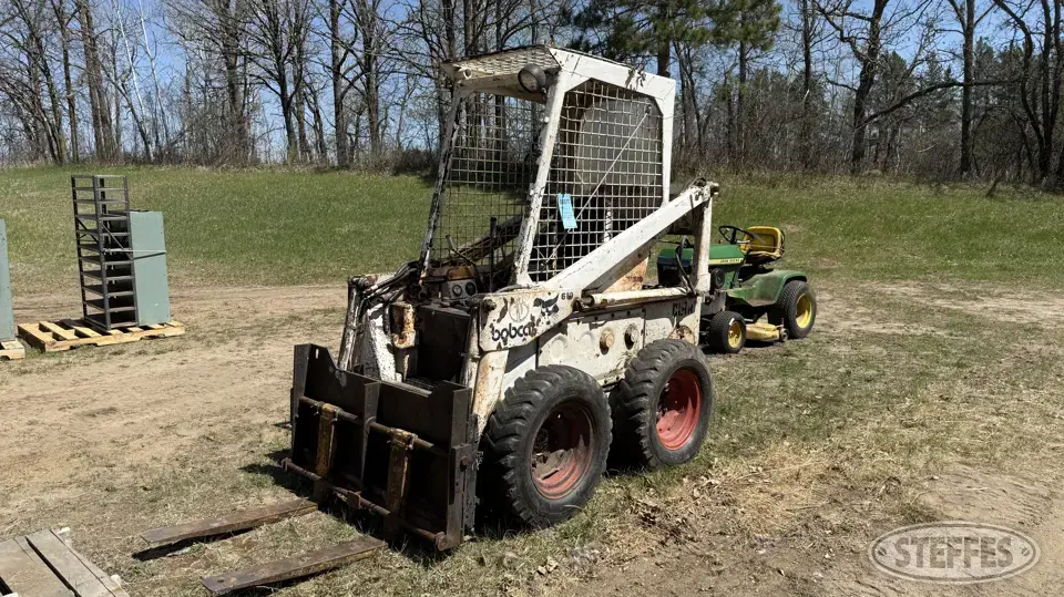 Bobcat 610 Wheeled Skid Steer