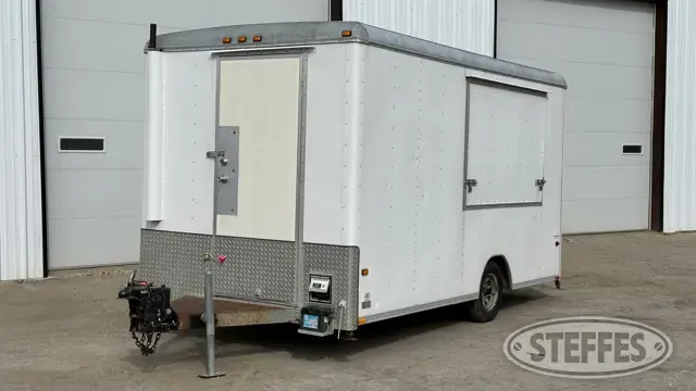 2001 Wells Cargo