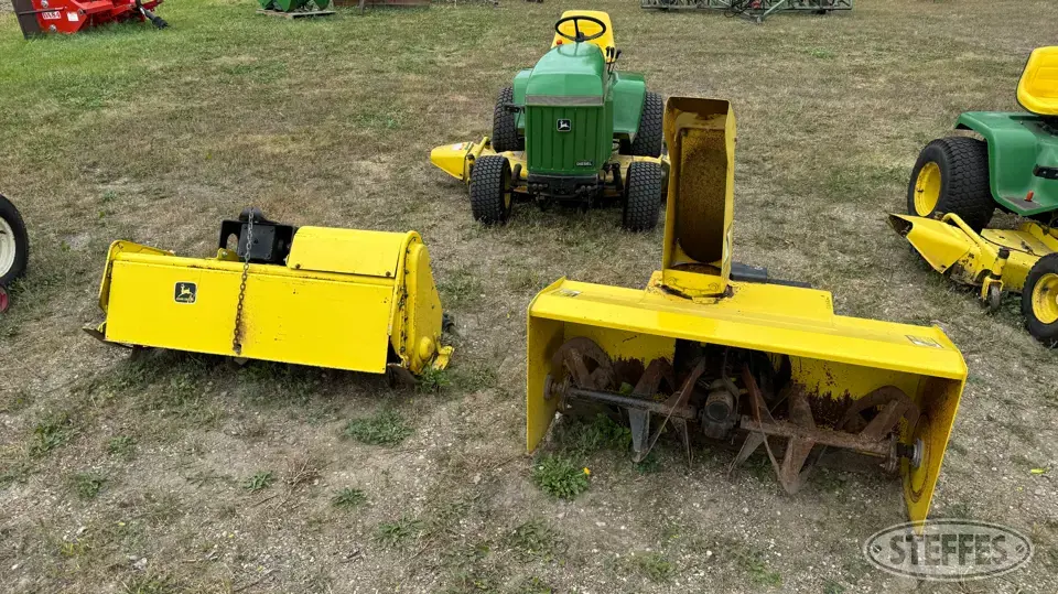 1984 John Deere 430 Lawn Tractor