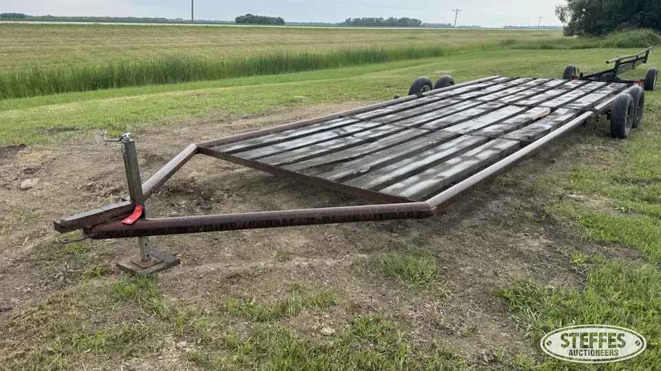 Donahue tandem axle equipment trailer Flatbed Trailer
