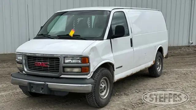 2002 GMC Savana 3500
