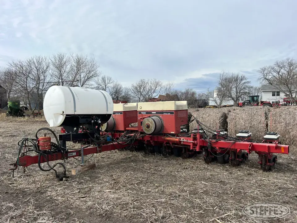 Case IH 900 12 or More Row Planter