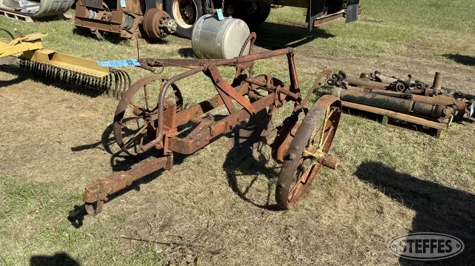 1-bottom plow Cable Plow