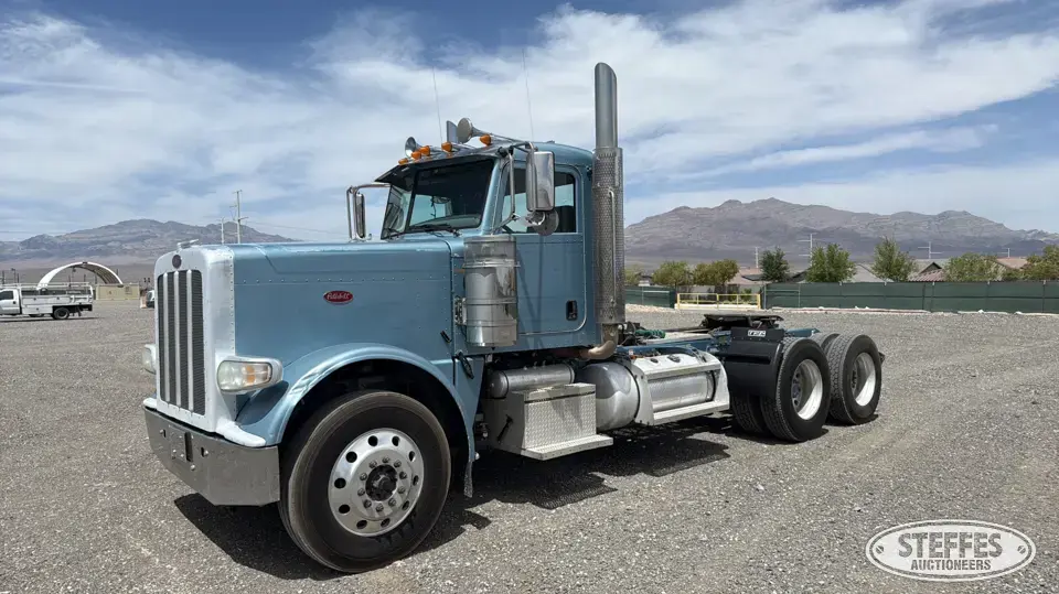 2015 Peterbilt 389 Conventional Truck without Sleeper