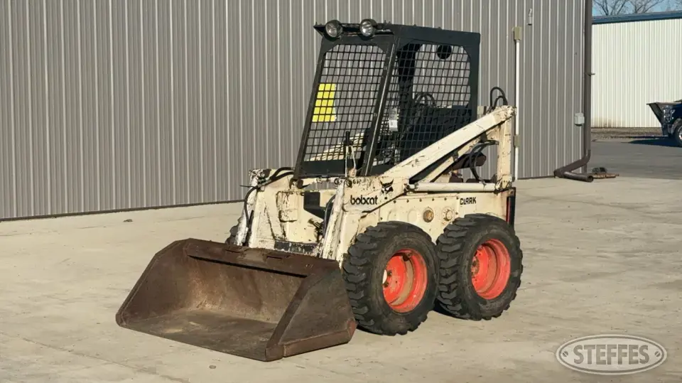 Bobcat 610 Wheeled Skid Steer