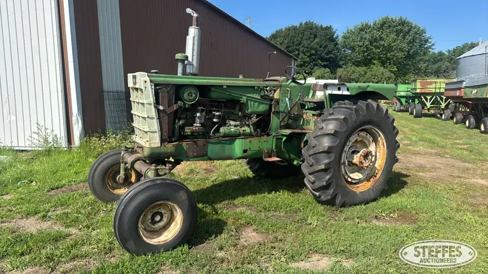1968 Oliver 1850 2WD Tractor