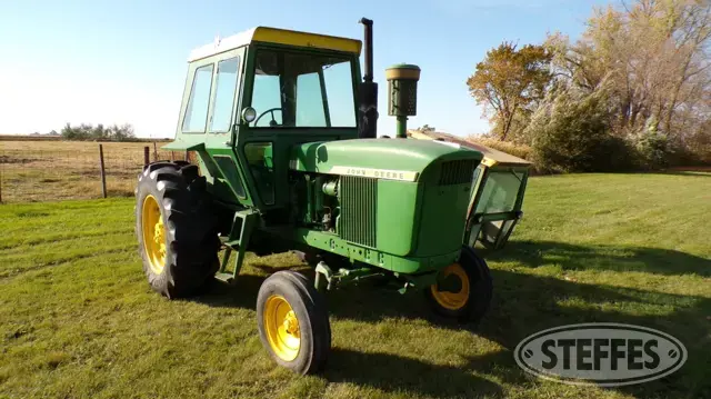 John Deere 4010