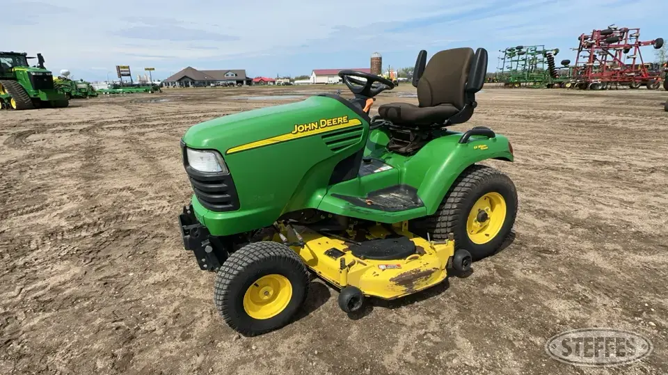 2003 John Deere X485 Lawn Tractor