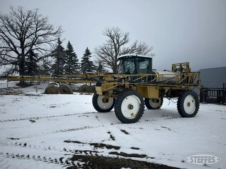 1994 Ag-Chem RoGator 844 Self-Propelled Sprayer
