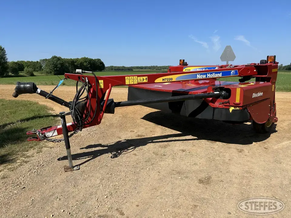 2016 New Holland H7220 Disc Mower