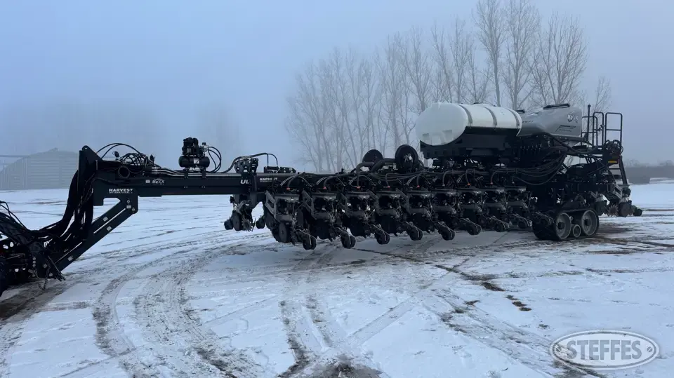 2020 Harvest International UltraPlant 12 or More Row Planter