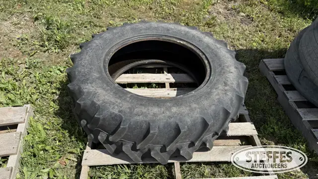 Firestone SATII 12.4-24 tire