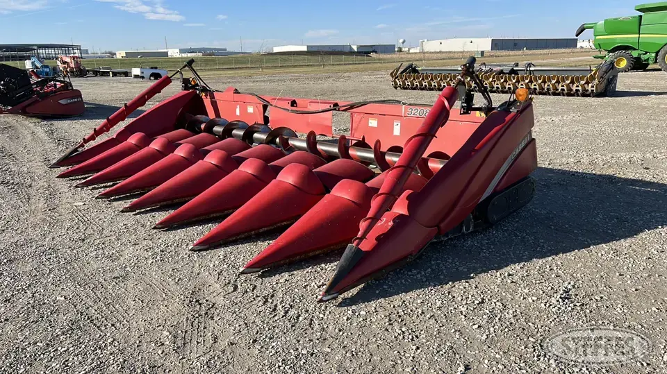 2011 Case IH 3208 Corn Head