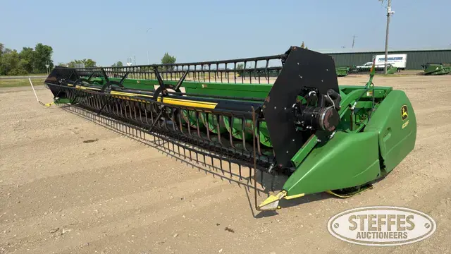 2010 John Deere 635F