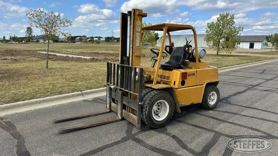 Clark C500Y80 Warehouse Forklift