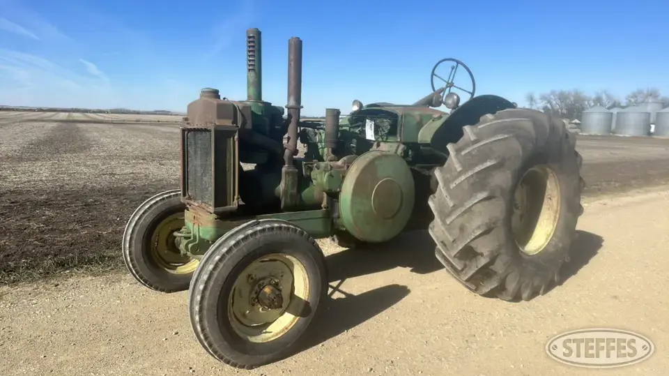 1954 John Deere R Collectible Tractor
