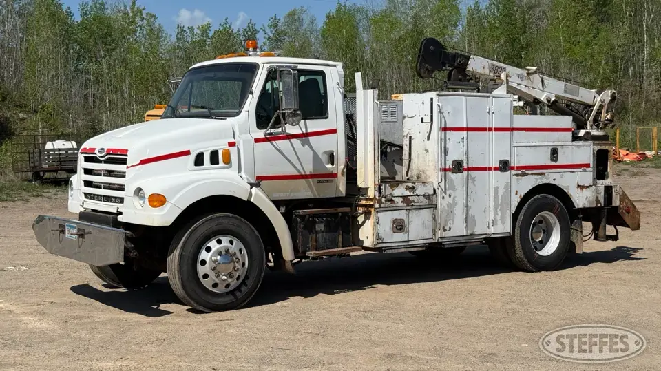 2002 Sterling L7500 Service Utility Truck