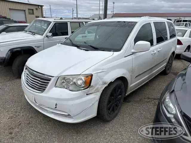 2013 Chrysler Town & Country Touring