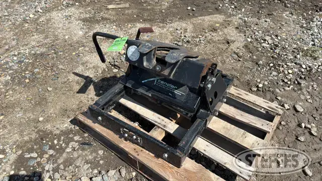RBW Industries Xtender 5th wheel hitch