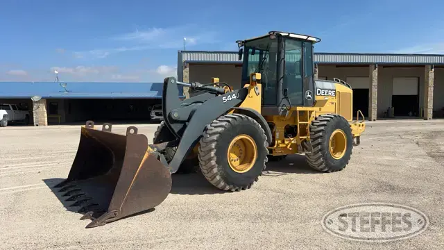 2005 Deere 544J