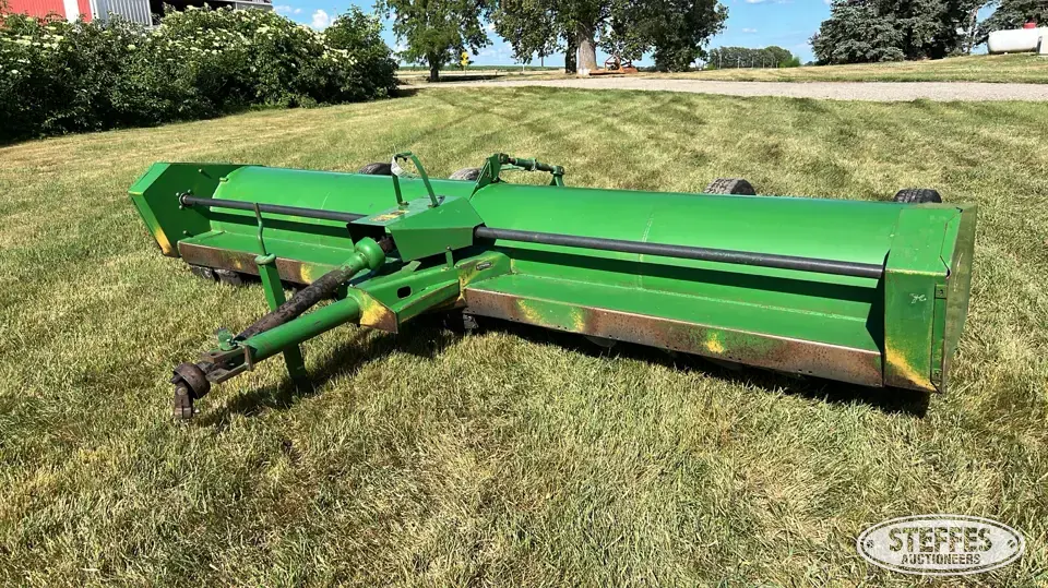 John Deere 27 Stalk Chopper