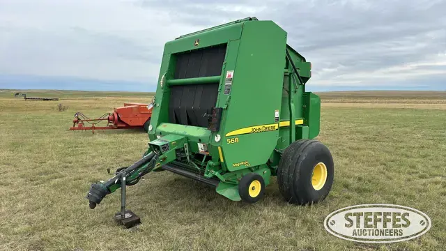 John Deere 568 MegaWide Plus